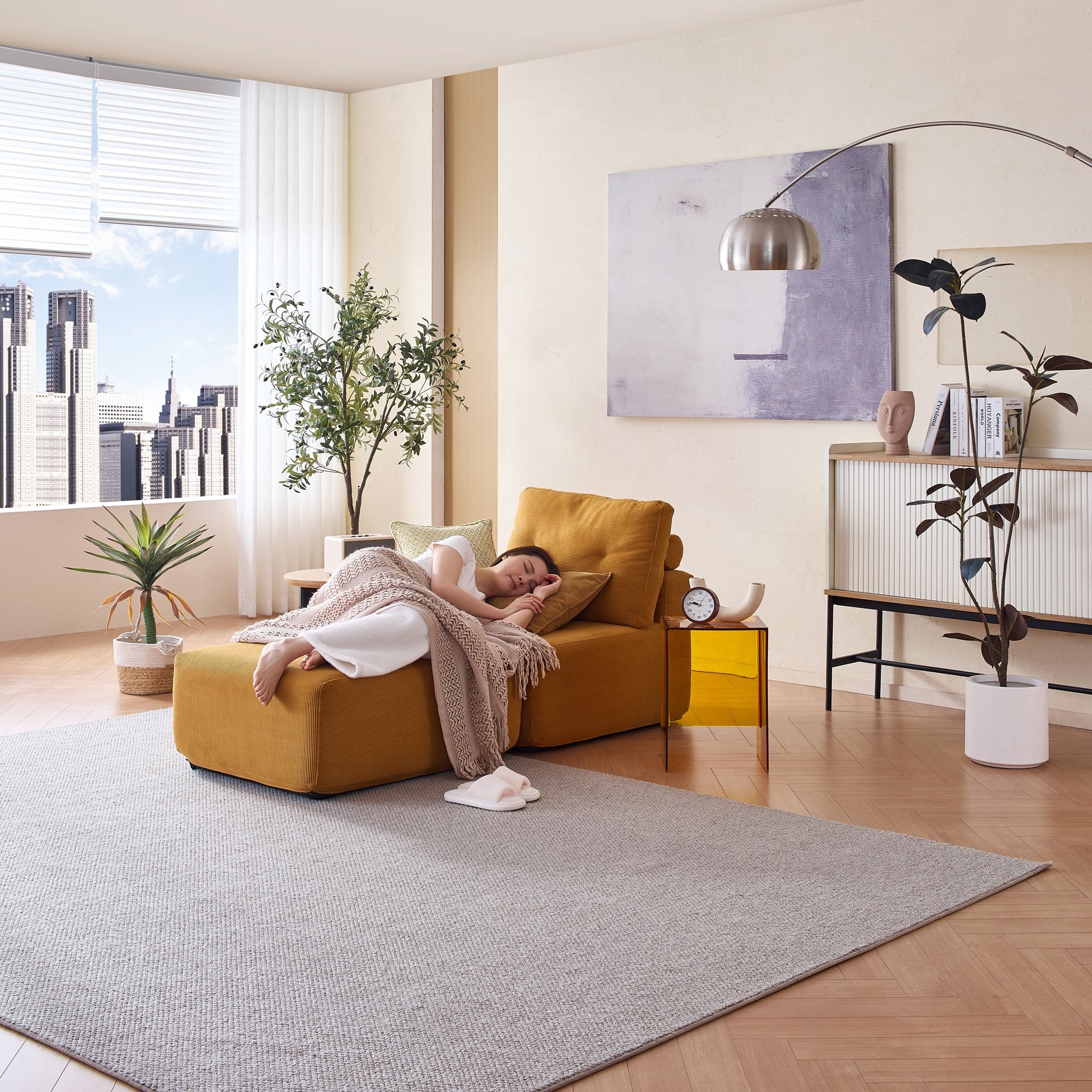 411 Squaricle Middle Seater