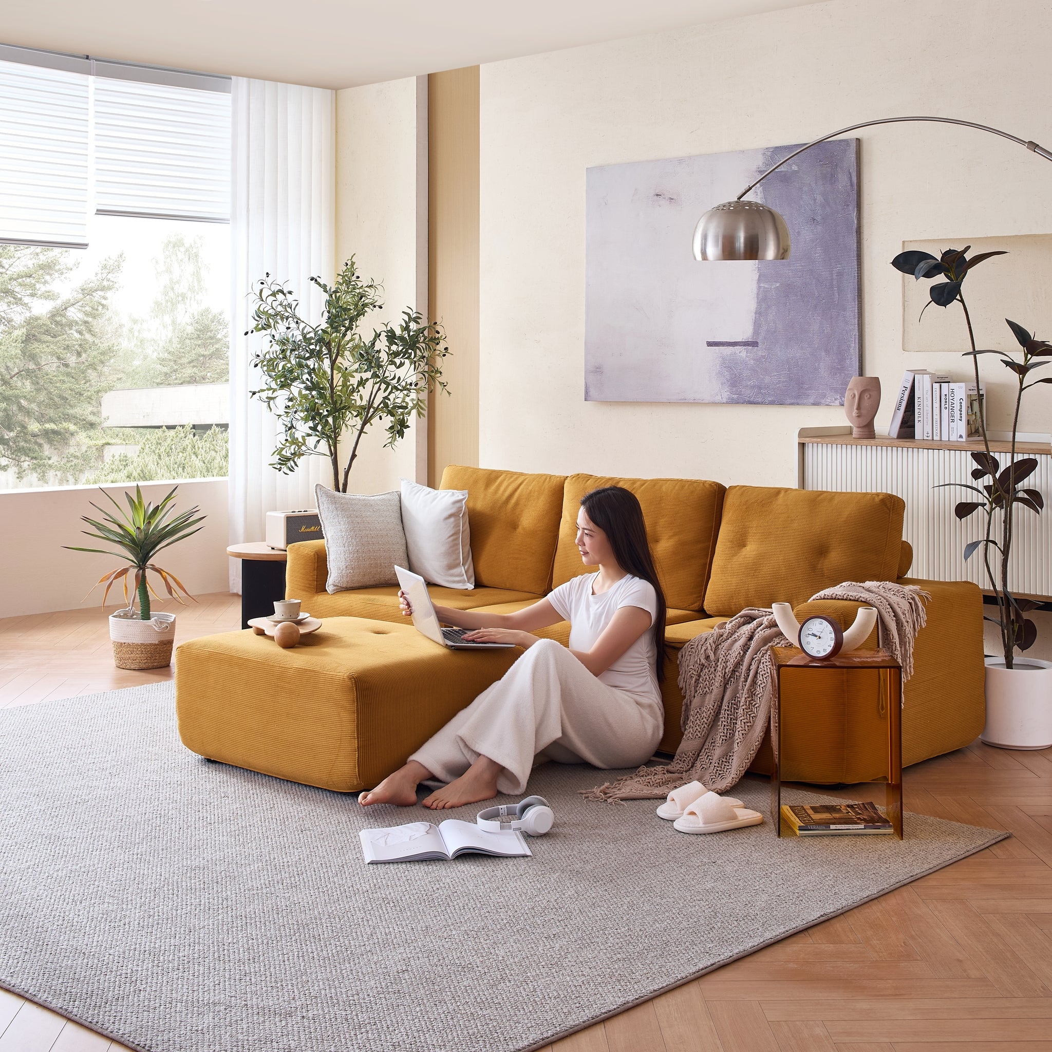 411 Squaricle Corner Seater